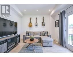 35 Pumpkin Corner Crescent, Barrie, ON L9J0T5 Photo 16