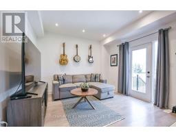 35 Pumpkin Corner Crescent, Barrie, ON L9J0T5 Photo 17