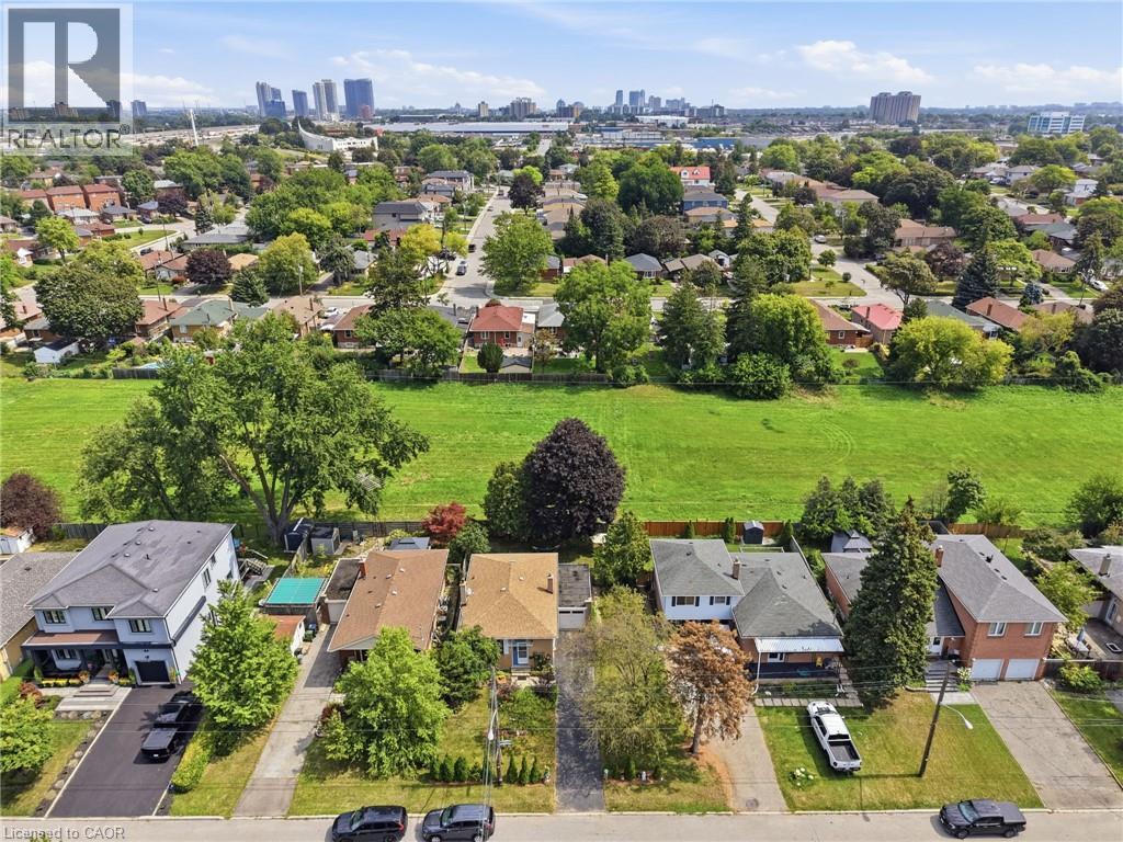 88 CAVEHILL Crescent - 1