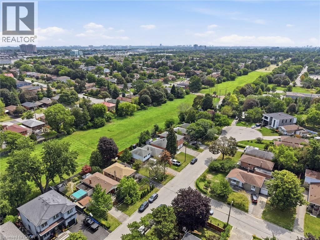 88 CAVEHILL Crescent - Image 28