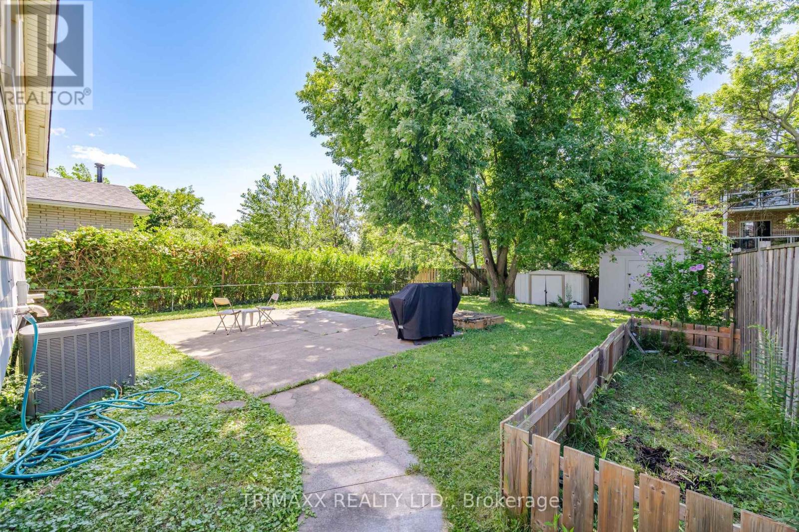 16 LORAINE DRIVE - 34