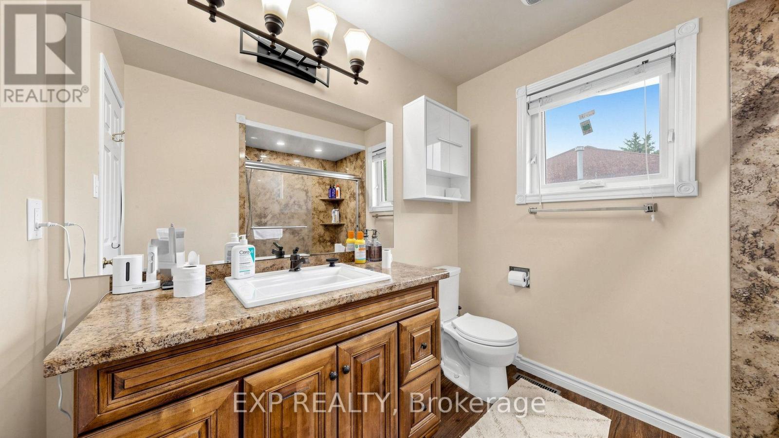 28 HURLBUT PLACE - 29