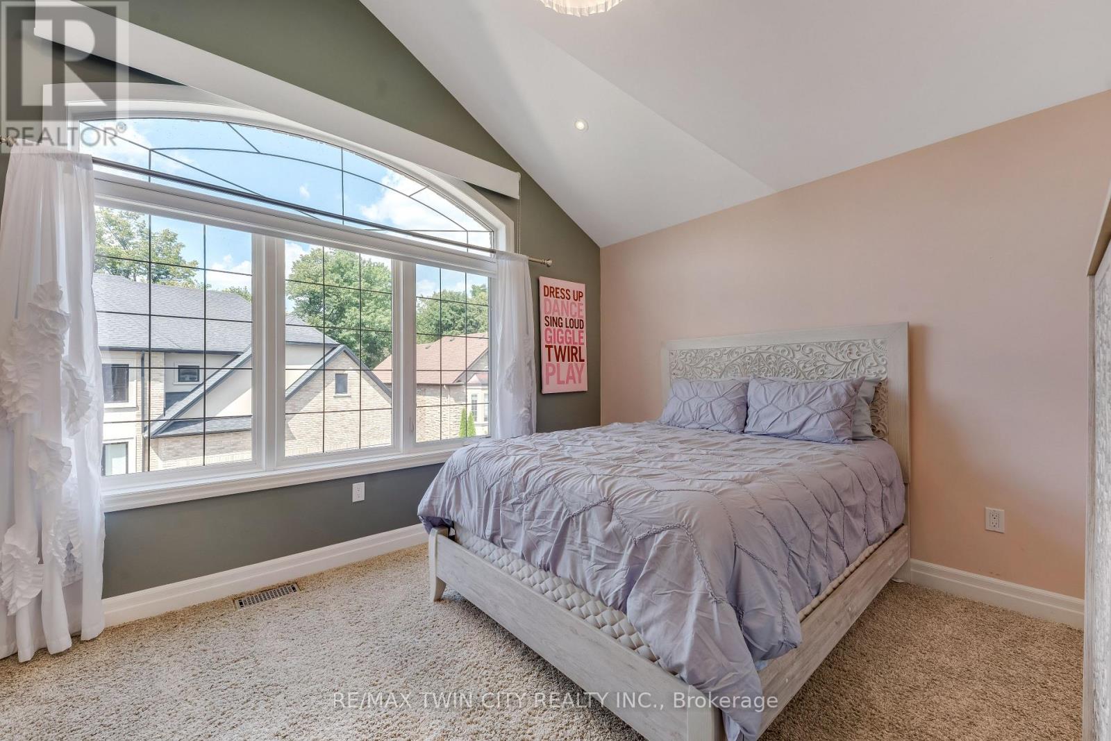 #3 258 EDGEWATER CRESCENT - Image 21