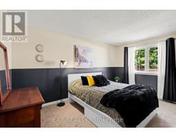 Family room - 139 Abbeyhill Drive, Ottawa, ON K2L1H6 Photo 10