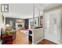 Primary Bedroom - 139 Abbeyhill Drive, Ottawa, ON K2L1H6 Photo 7