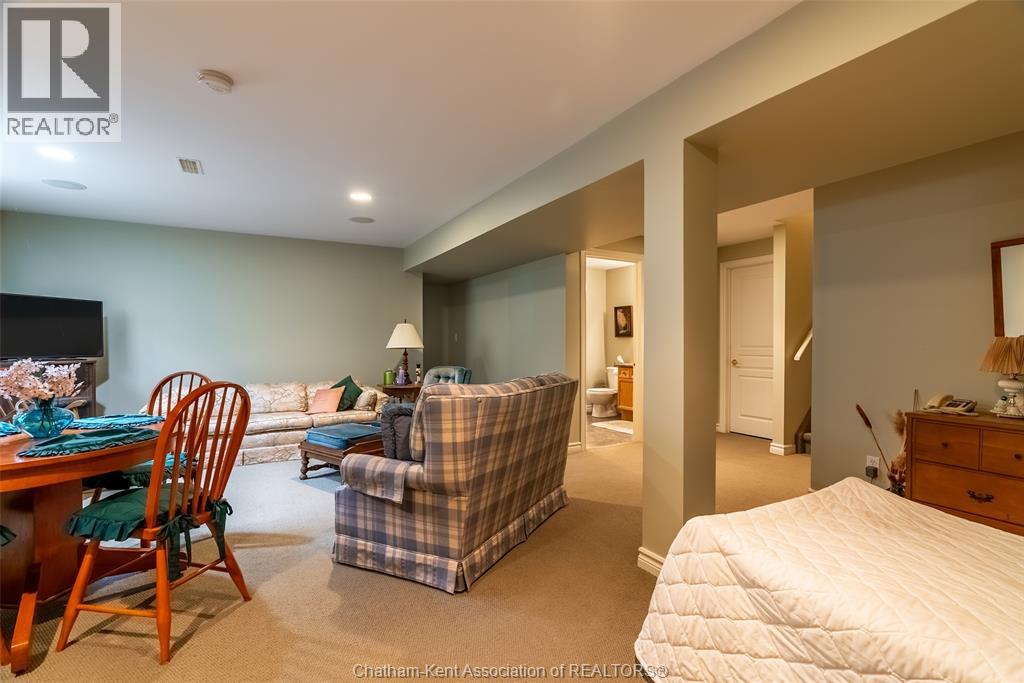 35 HOME PLACE - Image 32