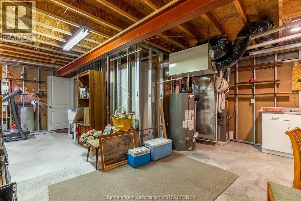 35 HOME PLACE - Image 33