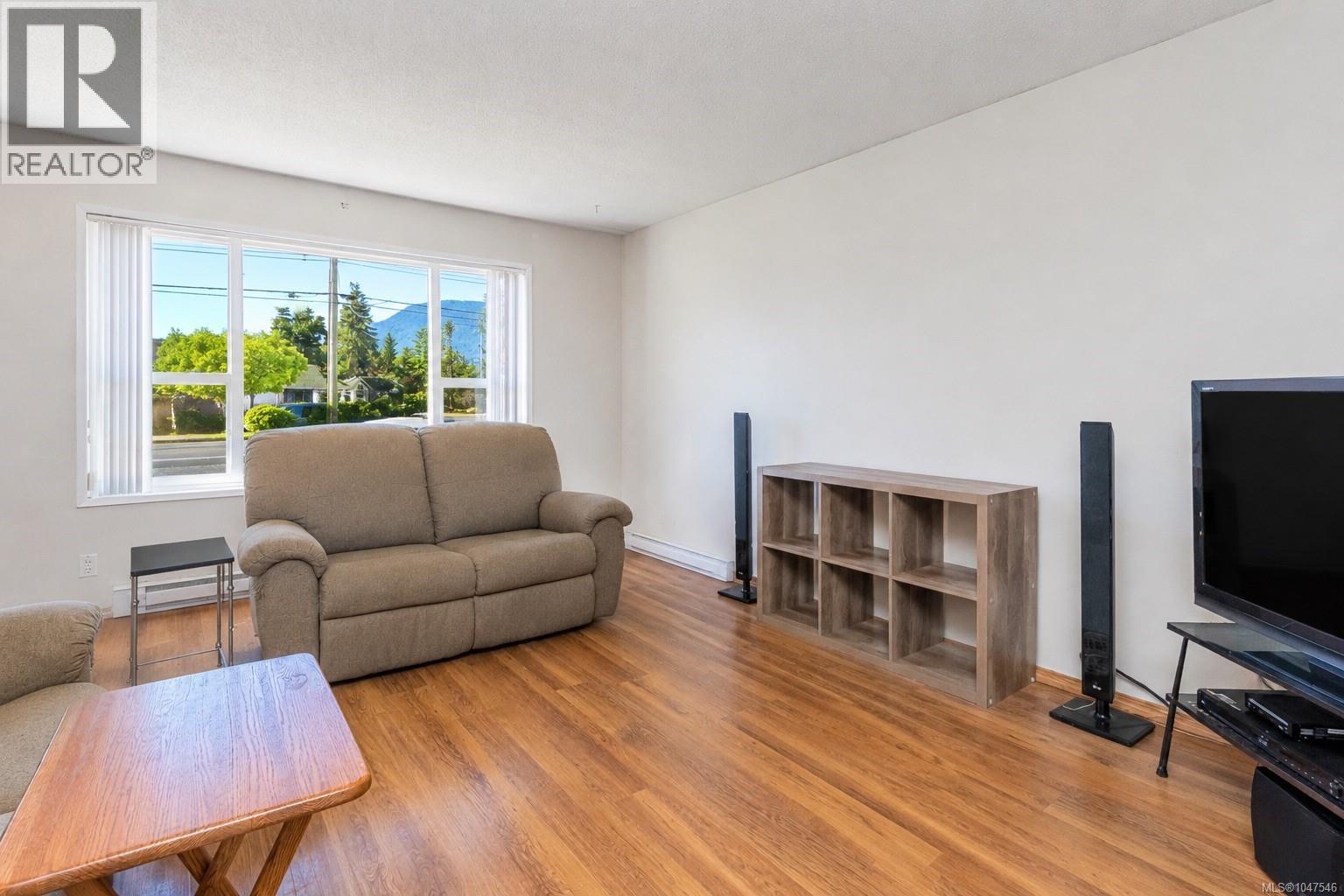 2562 Rosstown Rd - 6