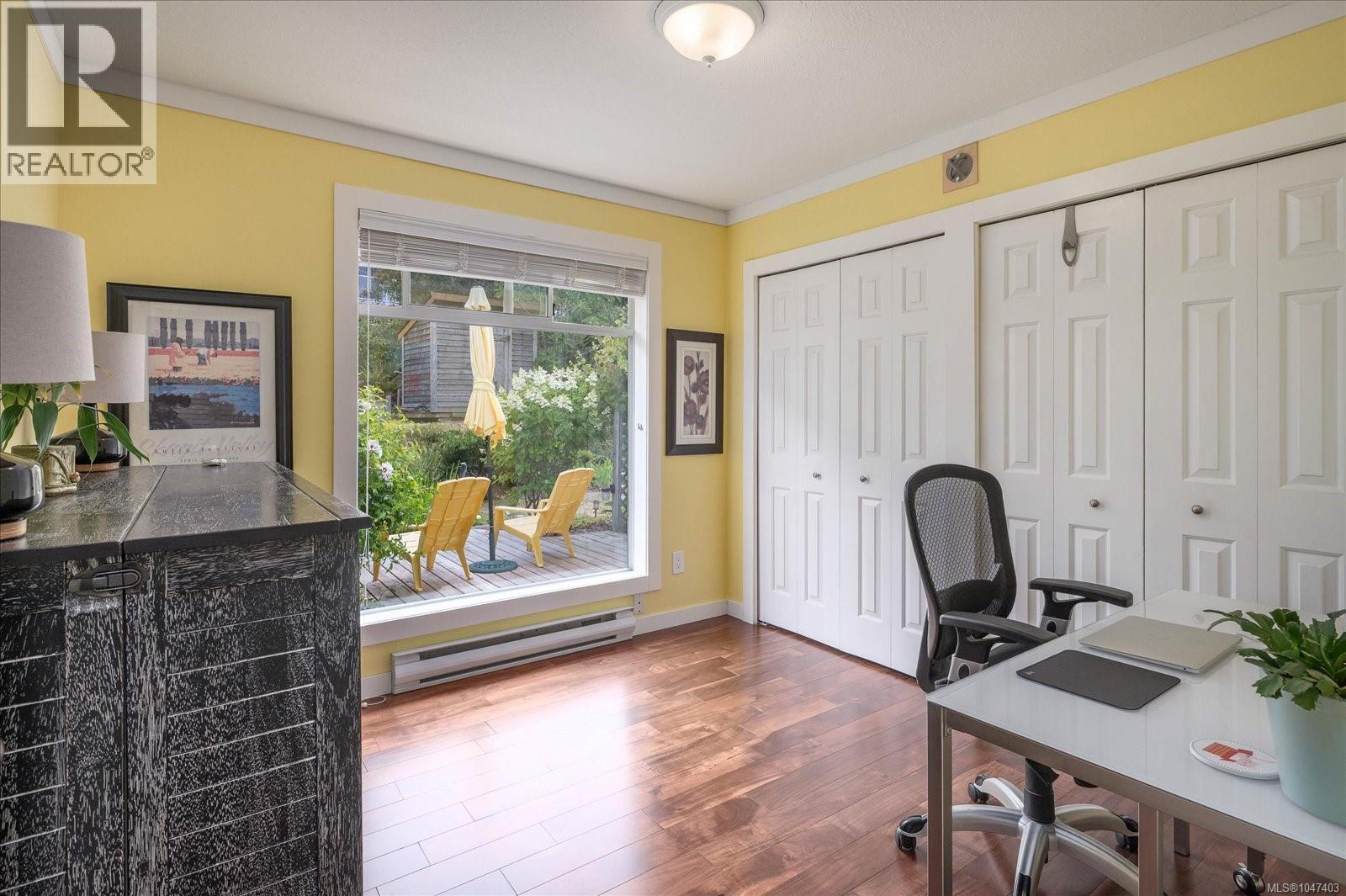 6223 Icarus Dr, Nanaimo
