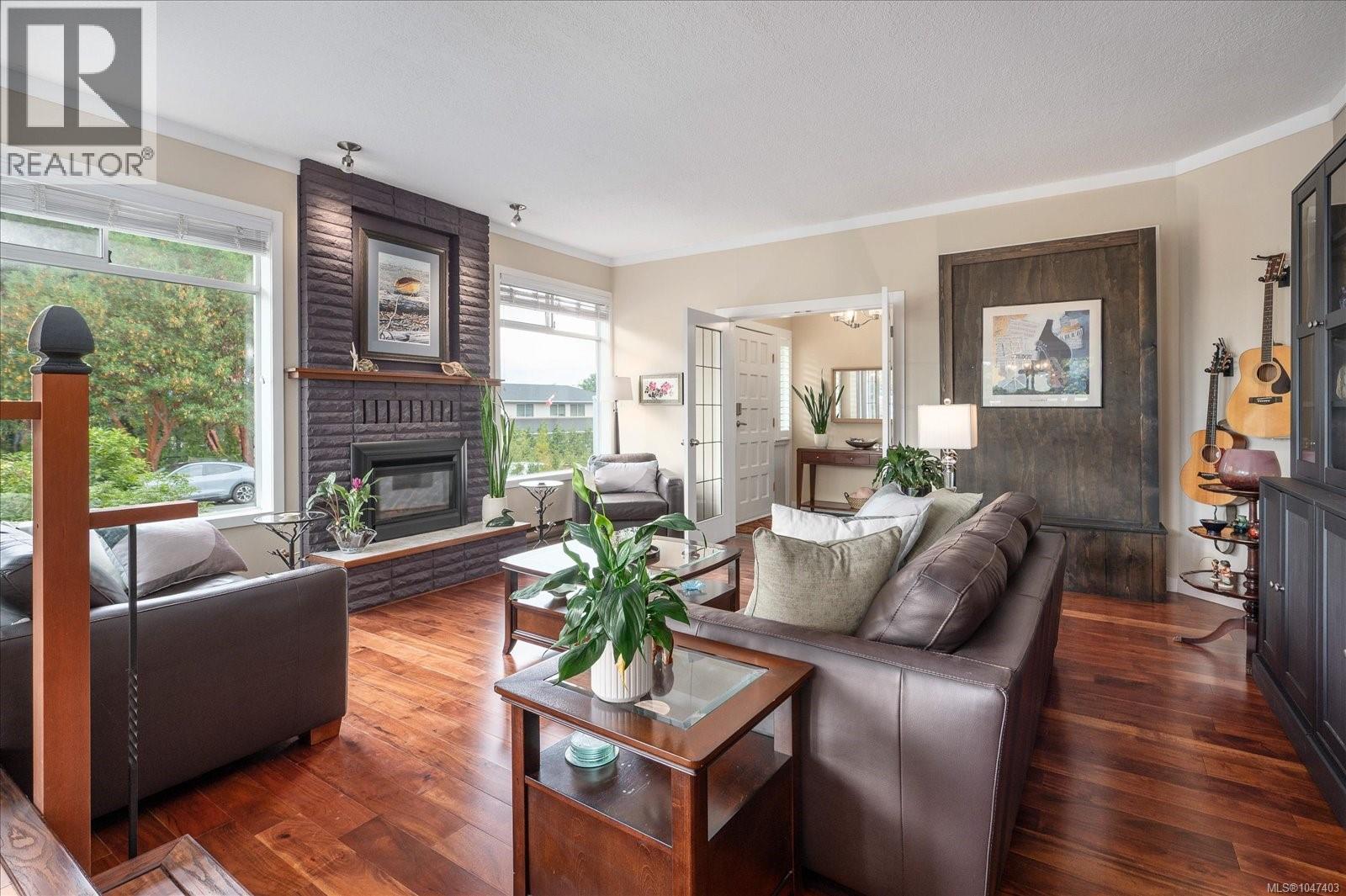 6223 Icarus Dr, Nanaimo