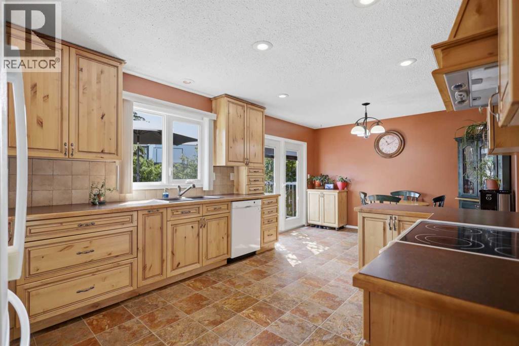 Listing photo – 7 Halman Crescent, Red Deer