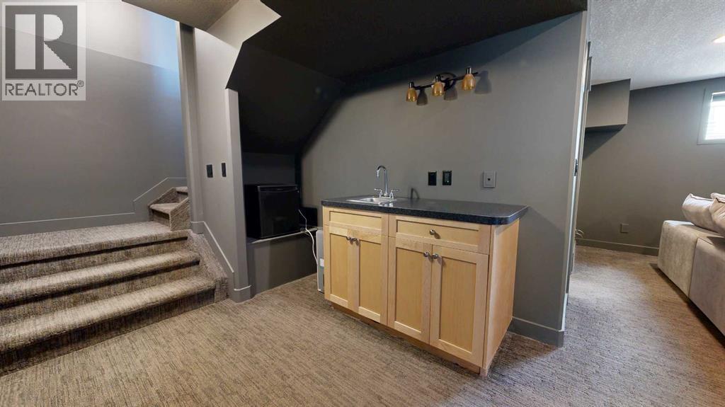12901 89A Street - 32