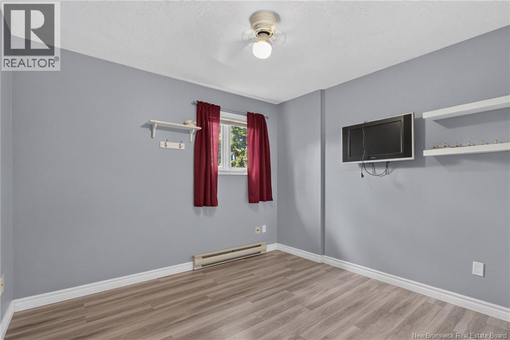 23 Flint Court - 22