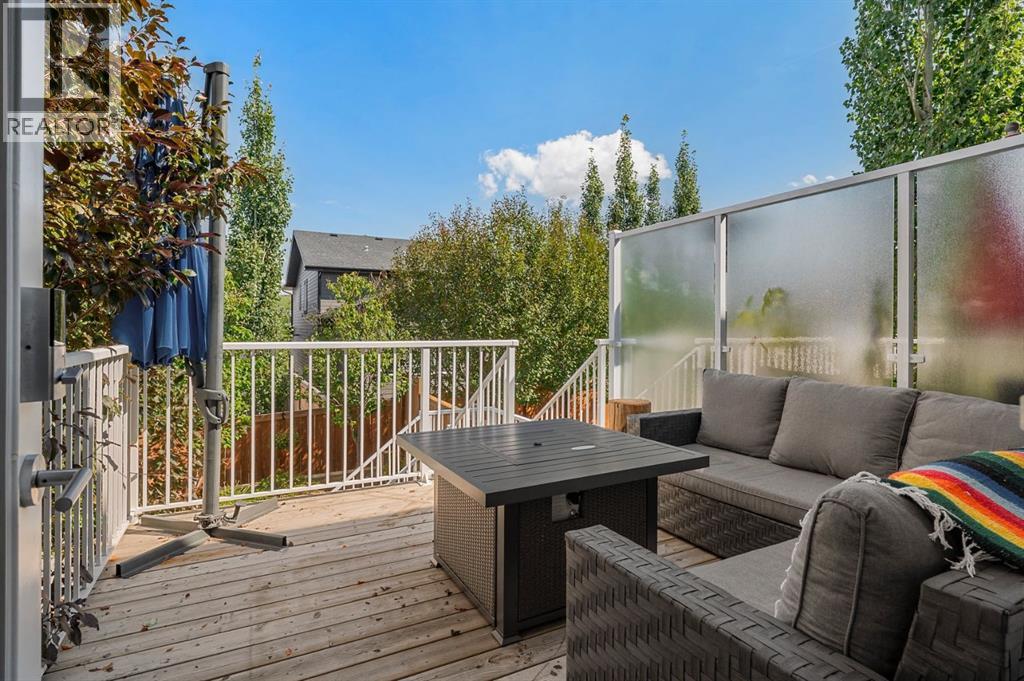 58 Crestbrook Drive SW - 15