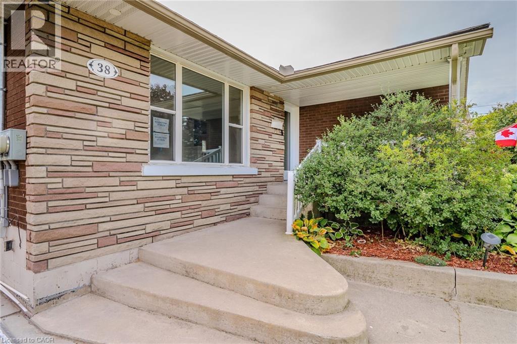 Photo of 38 ENDFIELD Avenue