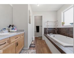 3760 12 St Nw, Edmonton, AB T6T0E5 Photo 29