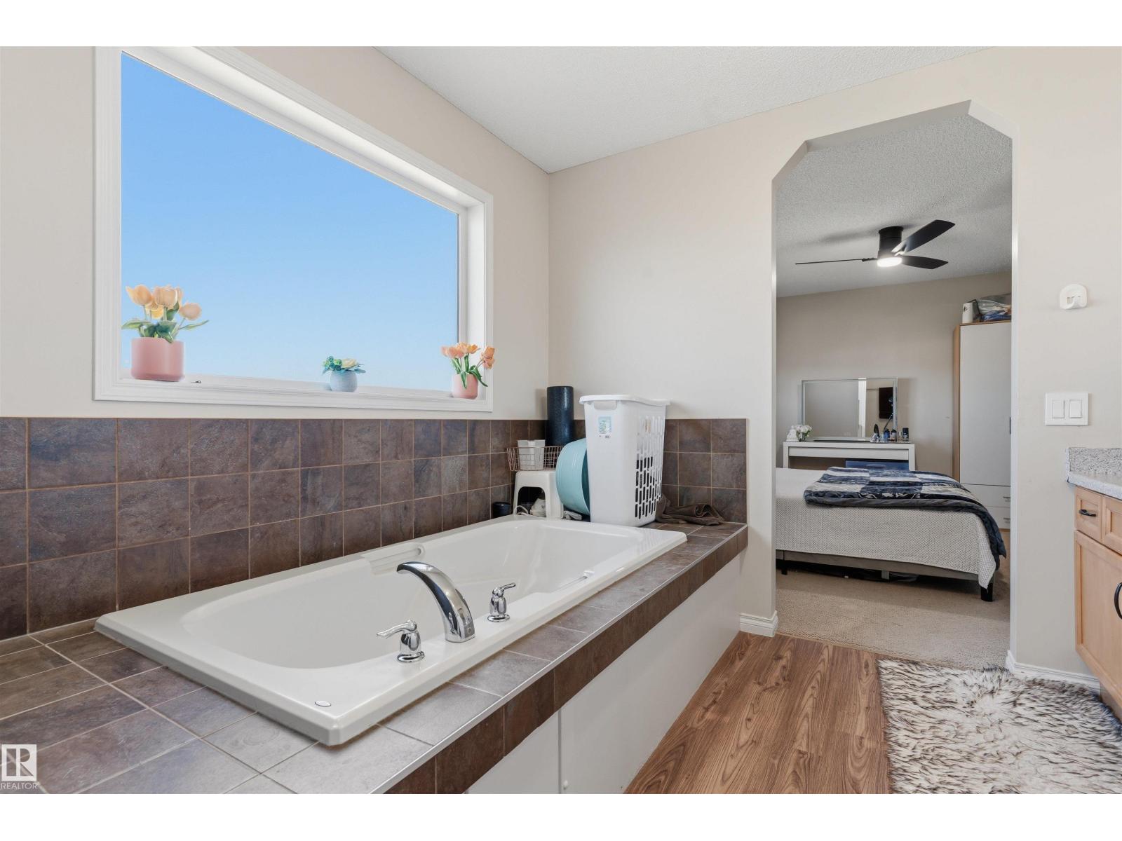 3760 12 ST NW - 31