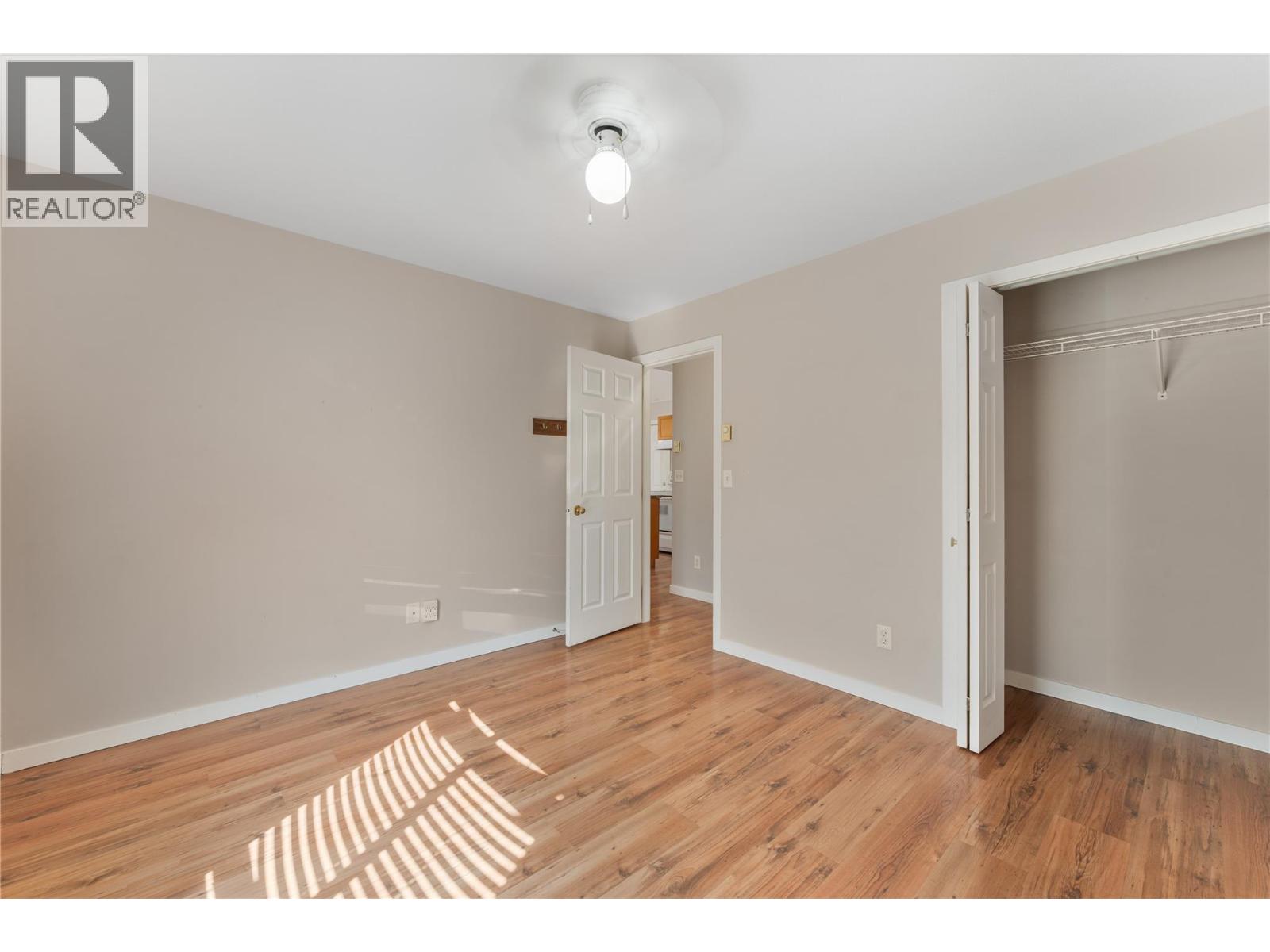 811 Martin Avenue - Image 35