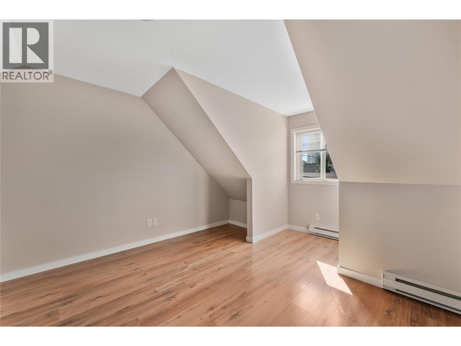 811 Martin Avenue - 39