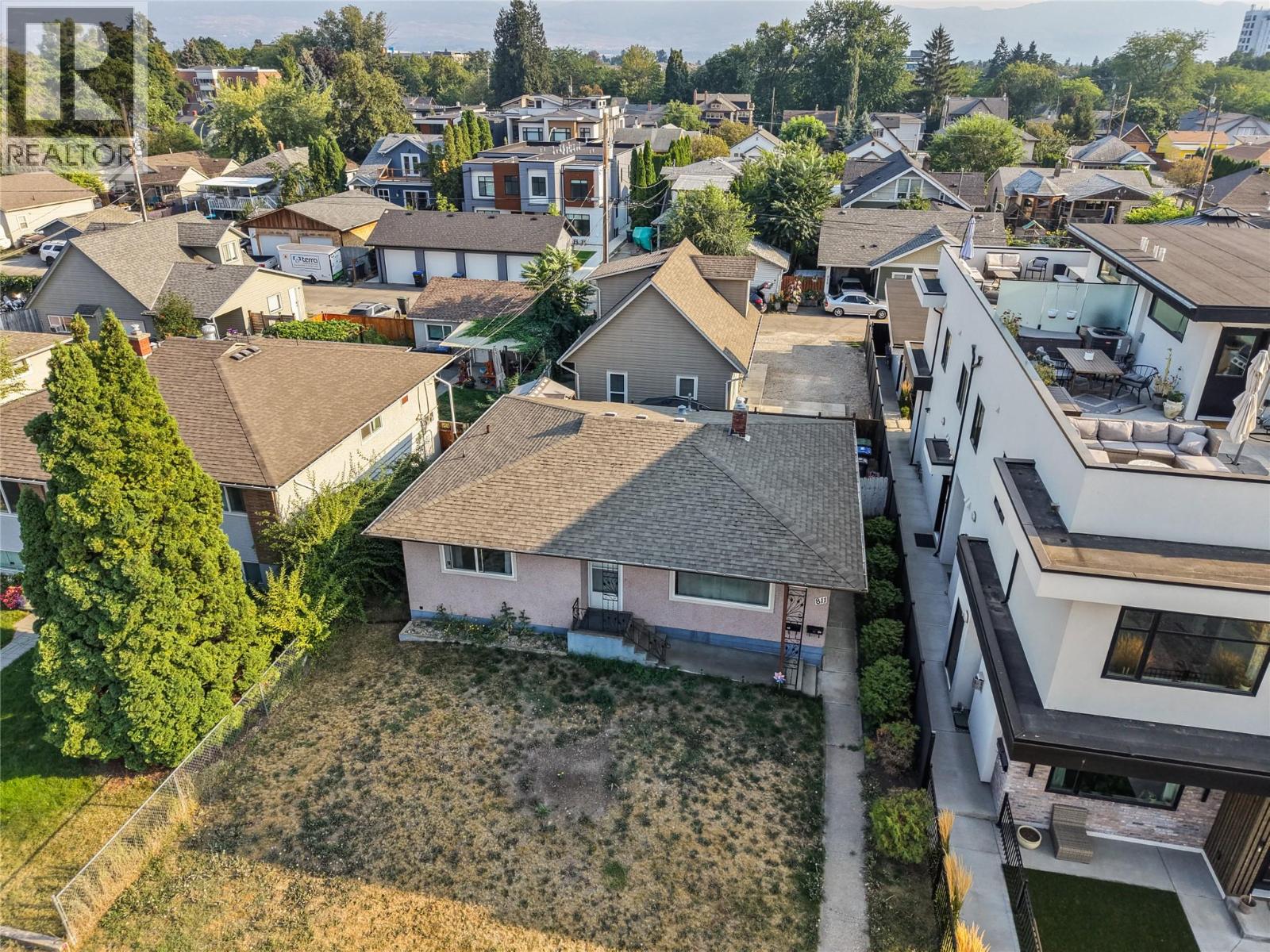 811 Martin Avenue - Image 46