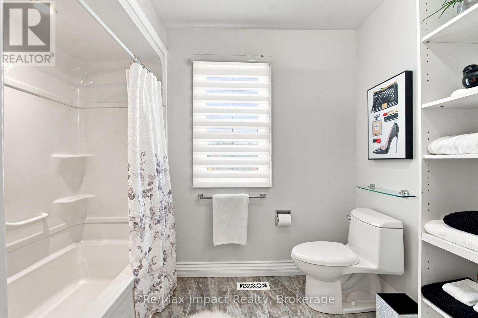 76 FOSTER CREEK DRIVE - Image 32