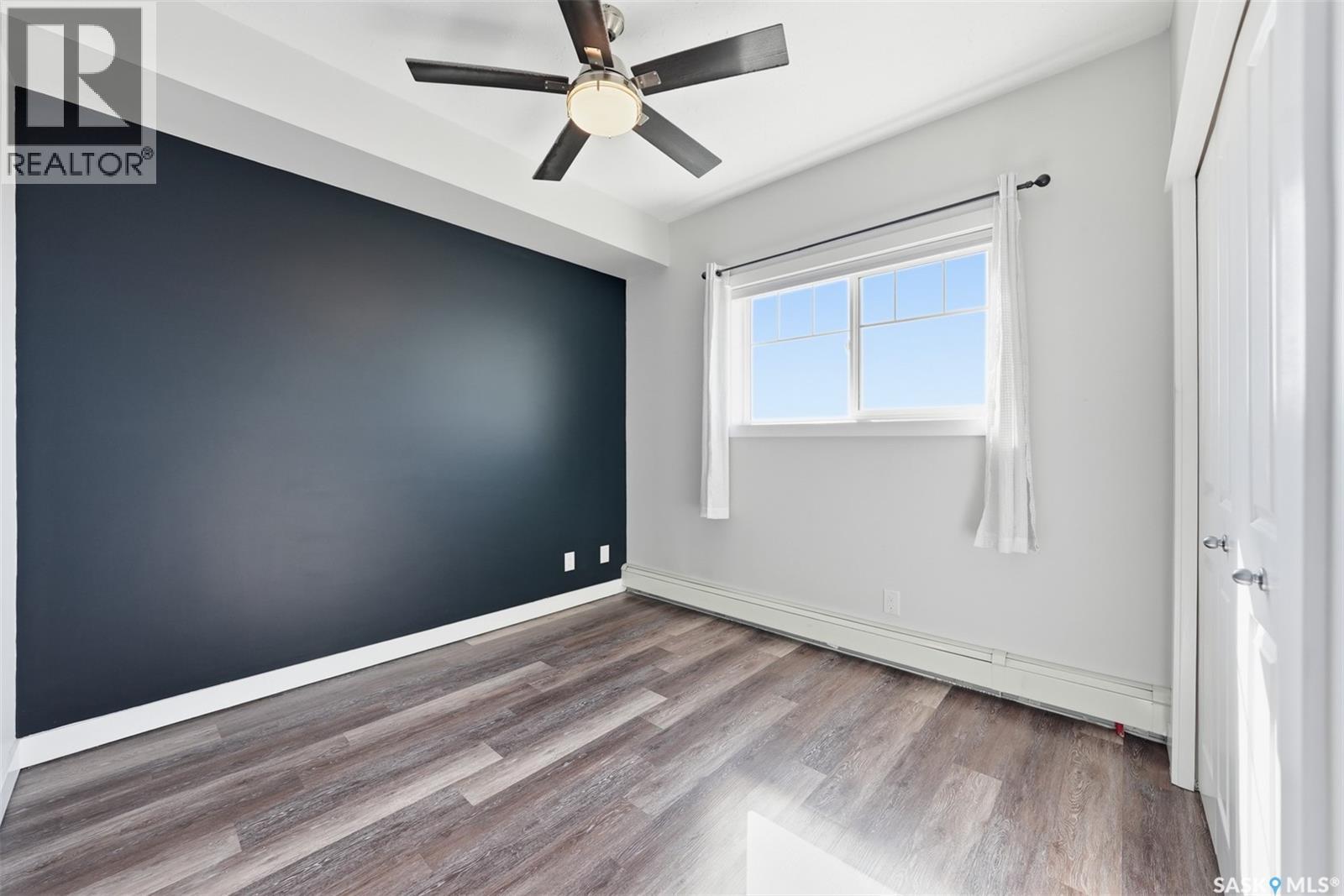 #305 714 Hart ROAD - 16