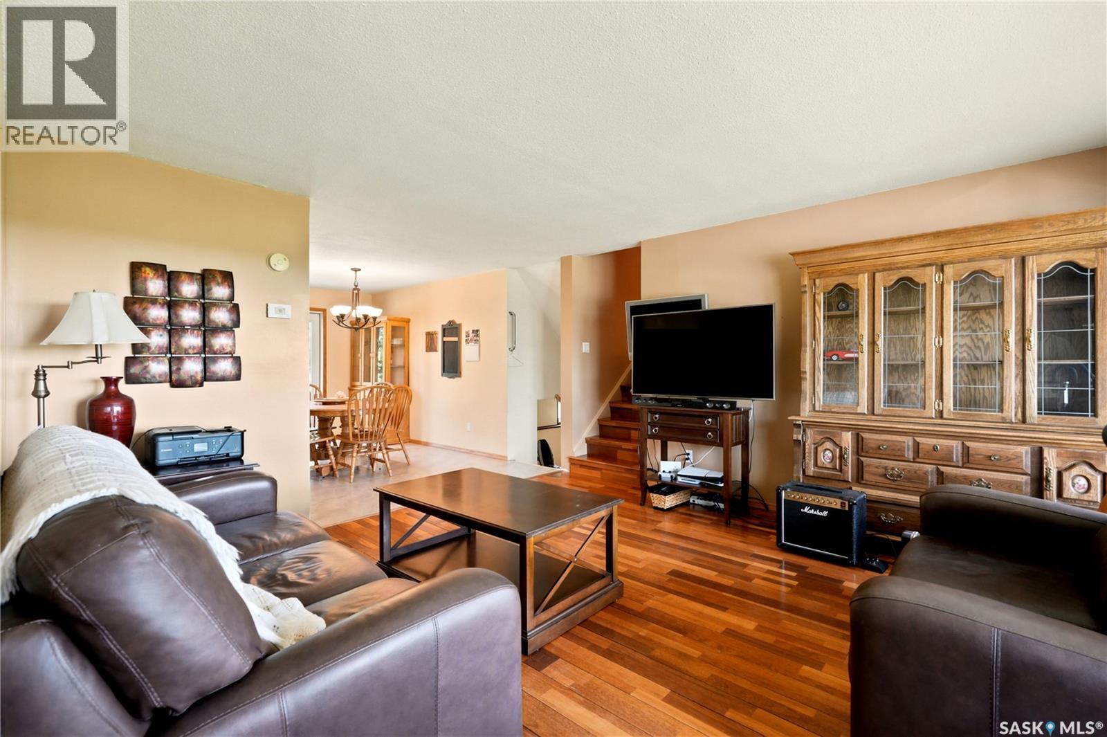 Domremy Acreage - Image 13