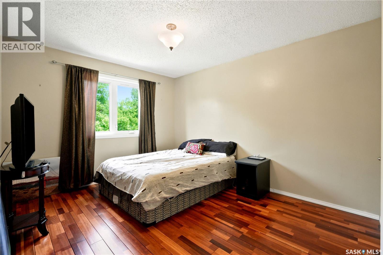 Domremy Acreage - Image 34