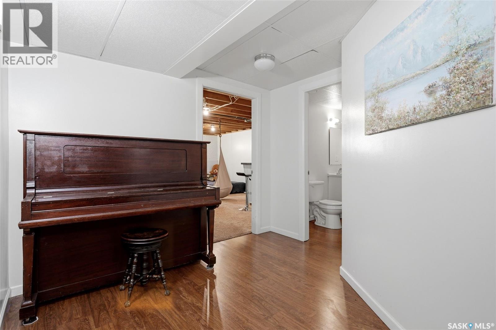 3210 Parliament AVENUE - 28