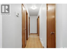 3210 Parliament Avenue, Regina, SK S4S2L8 Photo 13