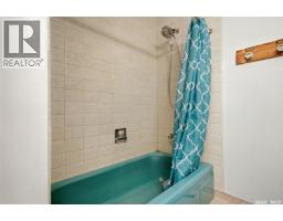 3210 Parliament Avenue, Regina, SK S4S2L8 Photo 20