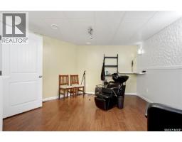 3210 Parliament Avenue, Regina, SK S4S2L8 Photo 27