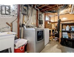 3210 Parliament Avenue, Regina, SK S4S2L8 Photo 33