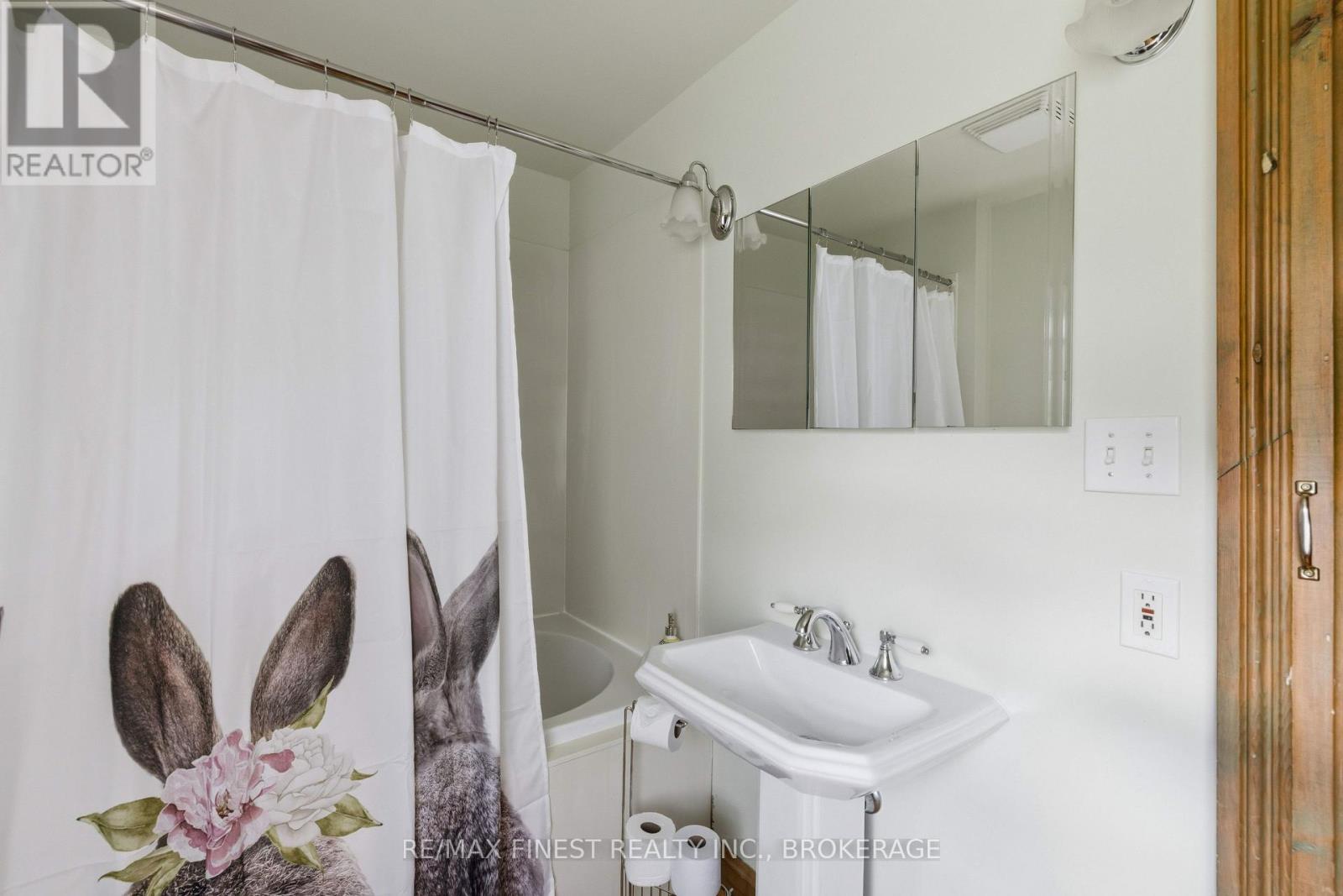 43 CLANCY ROAD - Image 20