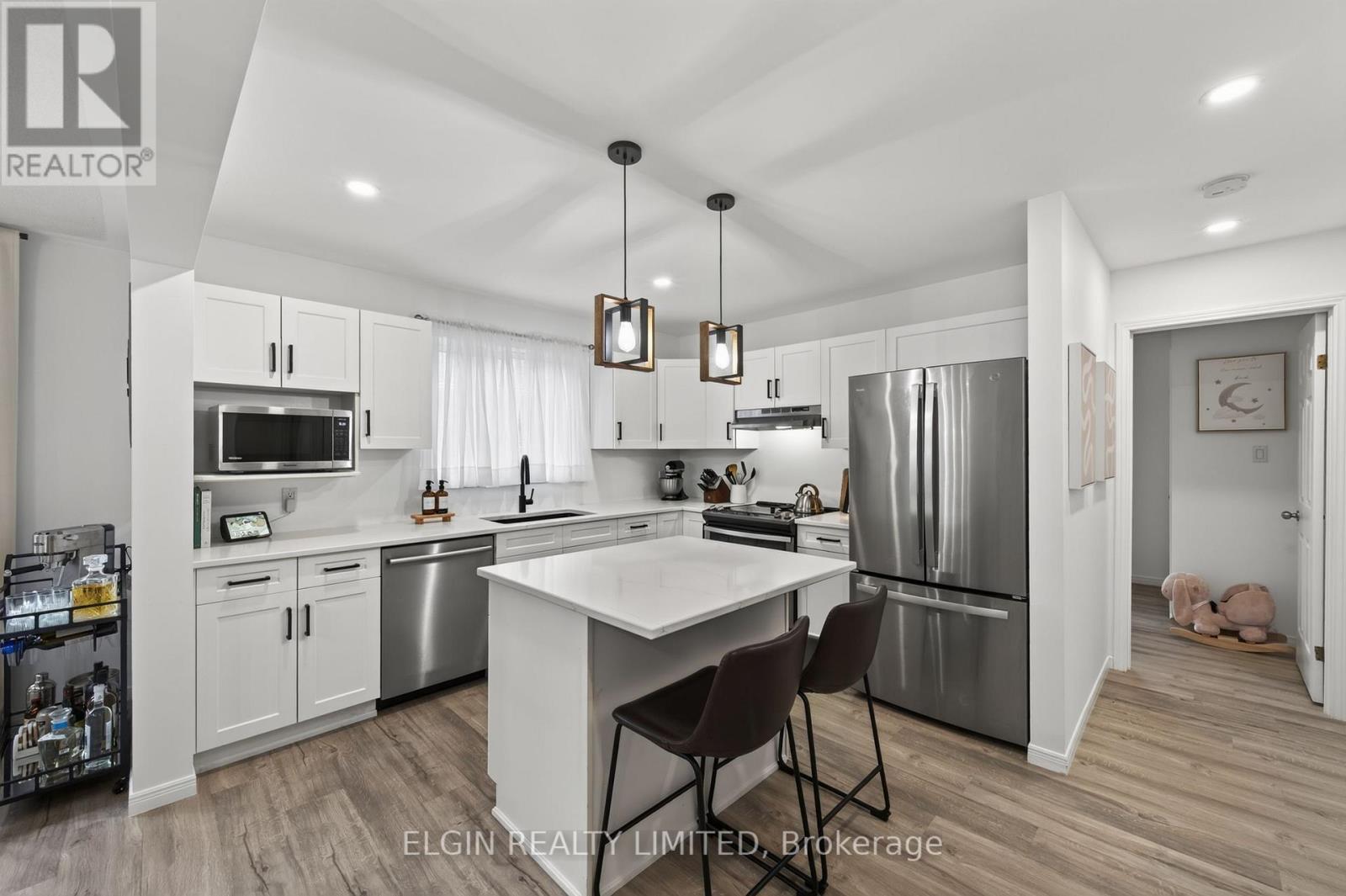 69 CARRIE CRESCENT - 16