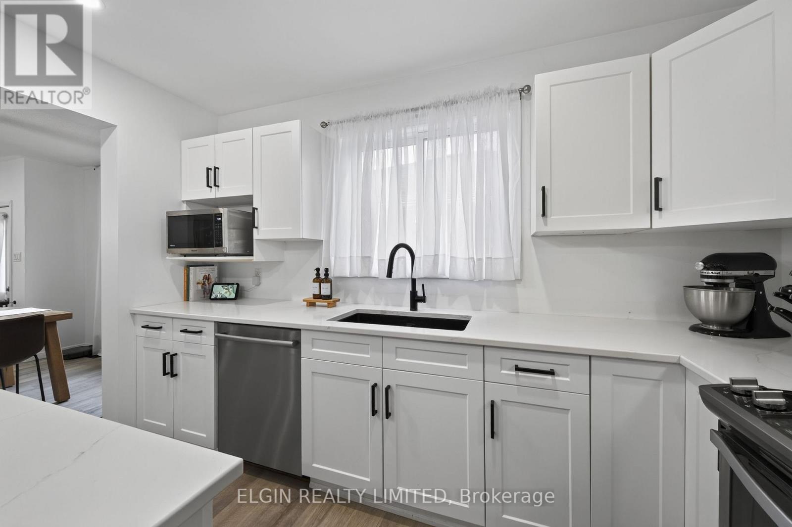 69 CARRIE CRESCENT - Image 19
