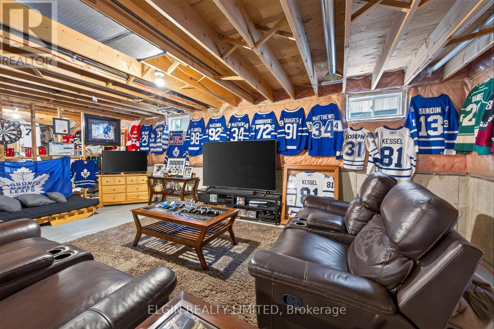 69 CARRIE CRESCENT - 32