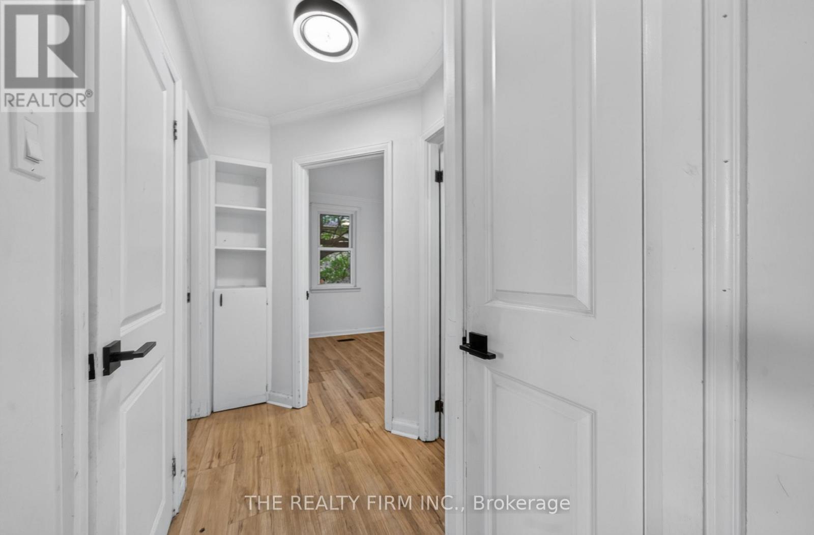 24 FAIRVIEW COURT - 8