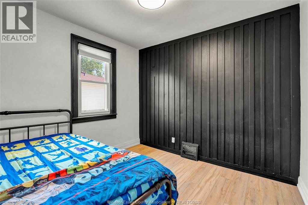 2329 MEIGHEN ROAD - 15