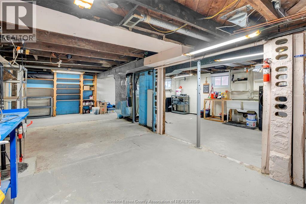 2329 MEIGHEN ROAD - 28
