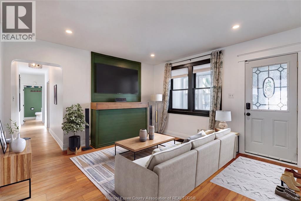 2329 MEIGHEN ROAD - 3