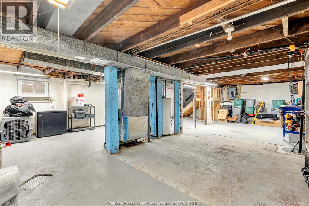 2329 MEIGHEN ROAD - 31