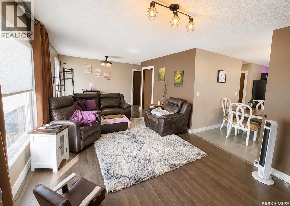 105 5th AVENUE - 11