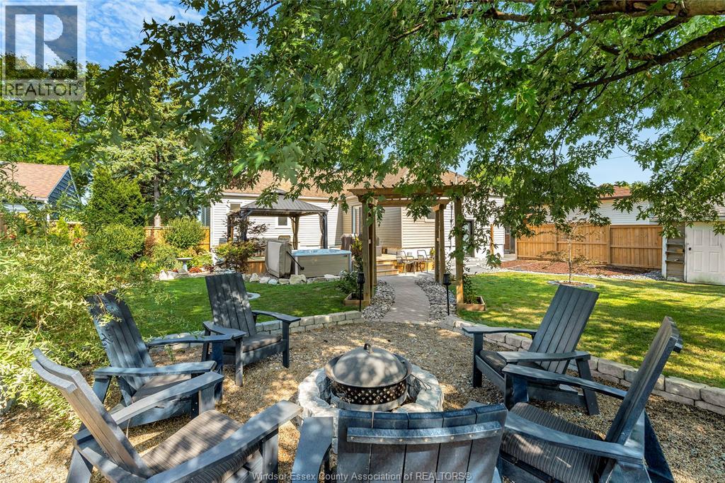 2329 MEIGHEN ROAD - 36