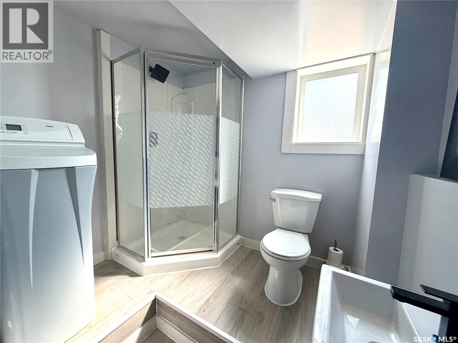 105 5th AVENUE - Image 23