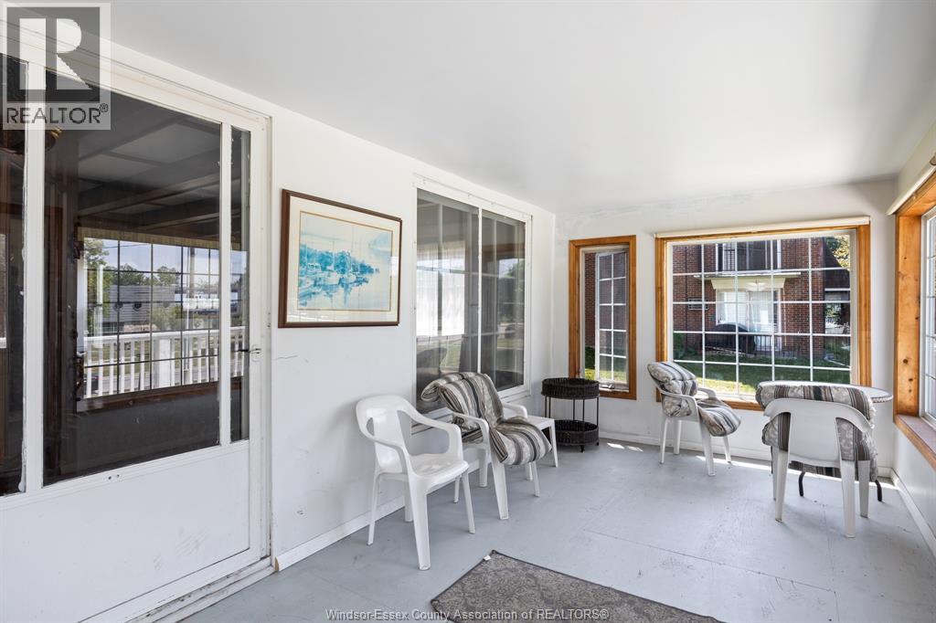 3177 RUSSELL - 5