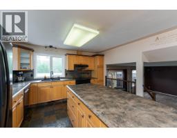 Bedroom 2 - 5559 Heyer Road, Prince George, BC V2N6J3 Photo 6