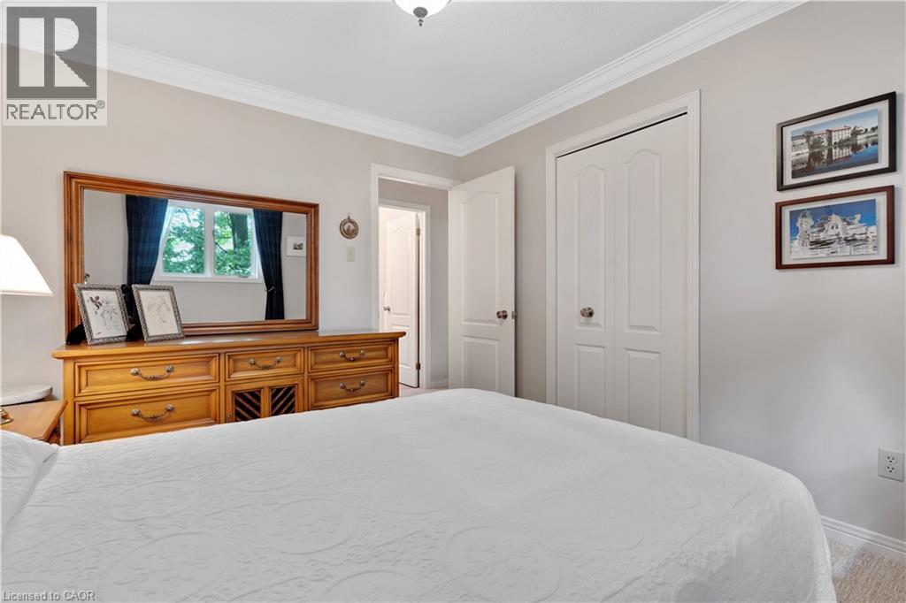 110 GRAND RIDGE Drive - Image 26