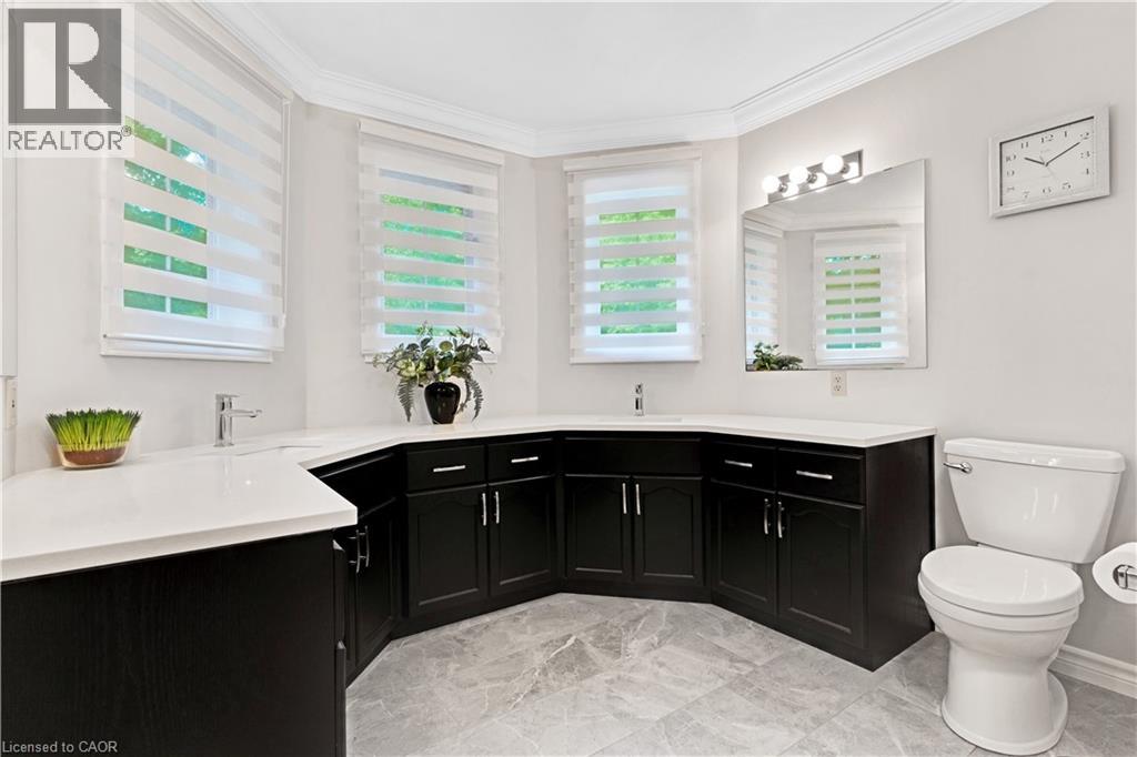 110 GRAND RIDGE Drive - Image 42