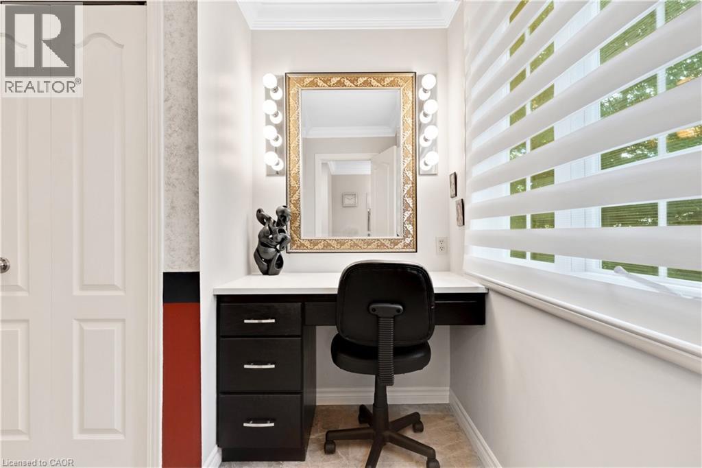 110 GRAND RIDGE Drive - Image 39